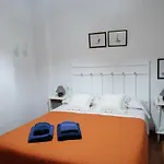 Piso Para 4 En En Centro - Catedral